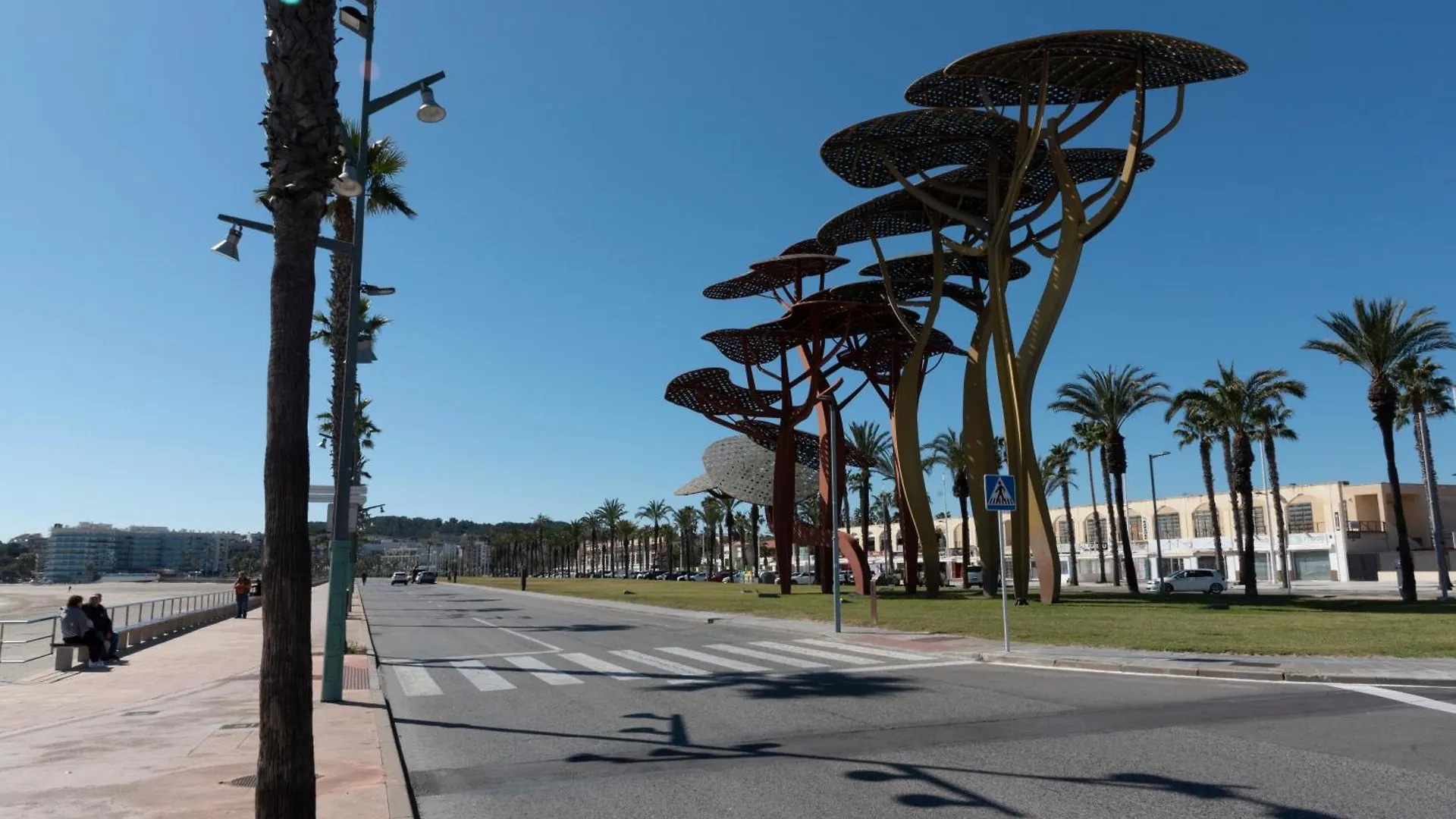 Apartment Beach & Fun: Cozy Studio La Pineda Spain
