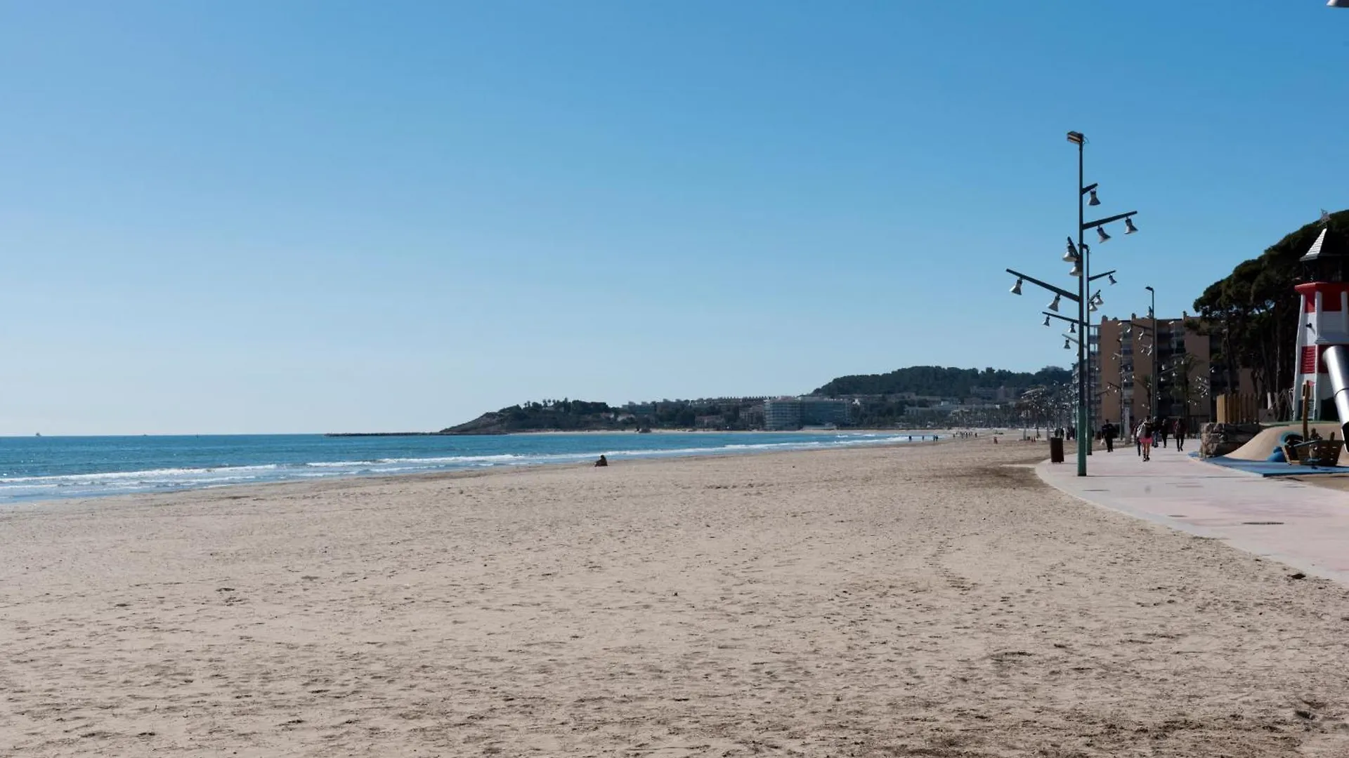 Apartment Beach & Fun: Cozy Studio La Pineda